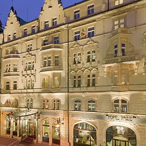Hotel Paris, Praag