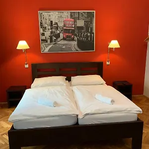 3* Otel Central Station Studios
